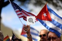 Bandeiras de Cuba e EUA