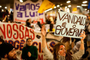 Viva! A vitória no futebol não nos anestesia